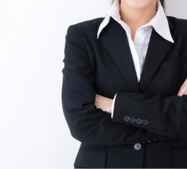 Easy Suit Care Hacks for Women: Tips for a Lasting Wardrobe