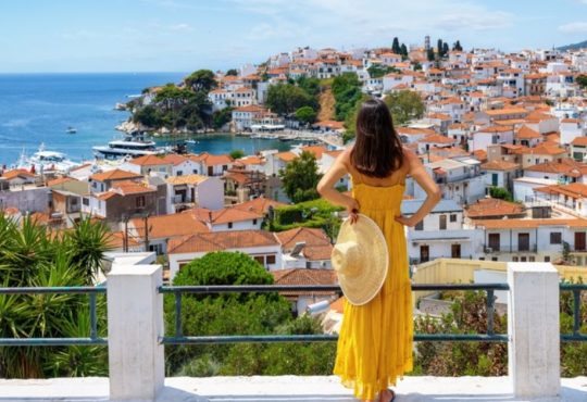 Packing Light and Looking Great with Travel Dresses